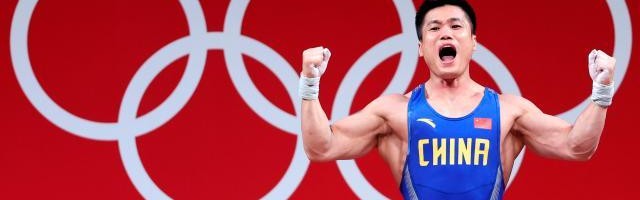 四人出战打包带回4金 中国男子举重东奥答卷100分